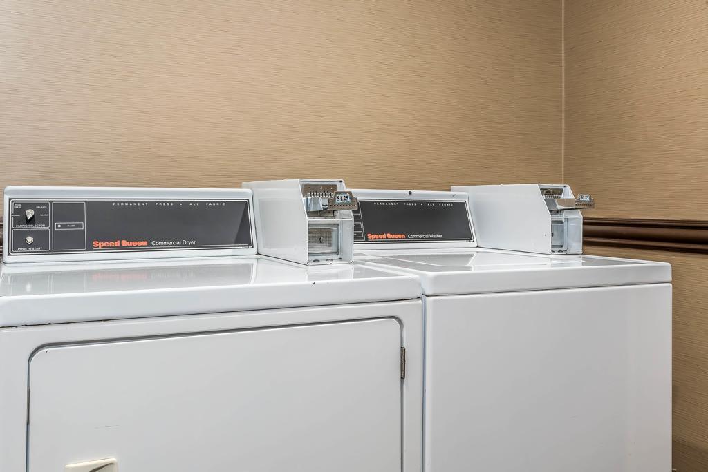 Comfort Suites Спрингфилд Экстерьер фото