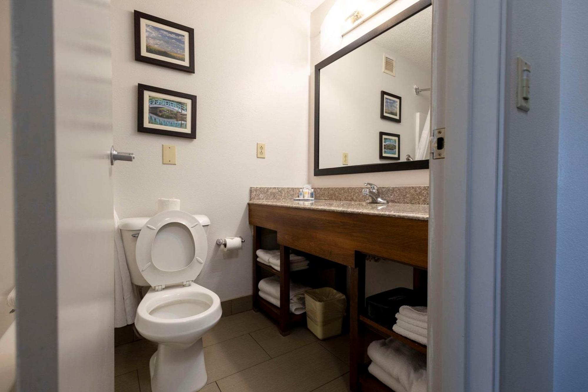 Comfort Suites Спрингфилд Экстерьер фото