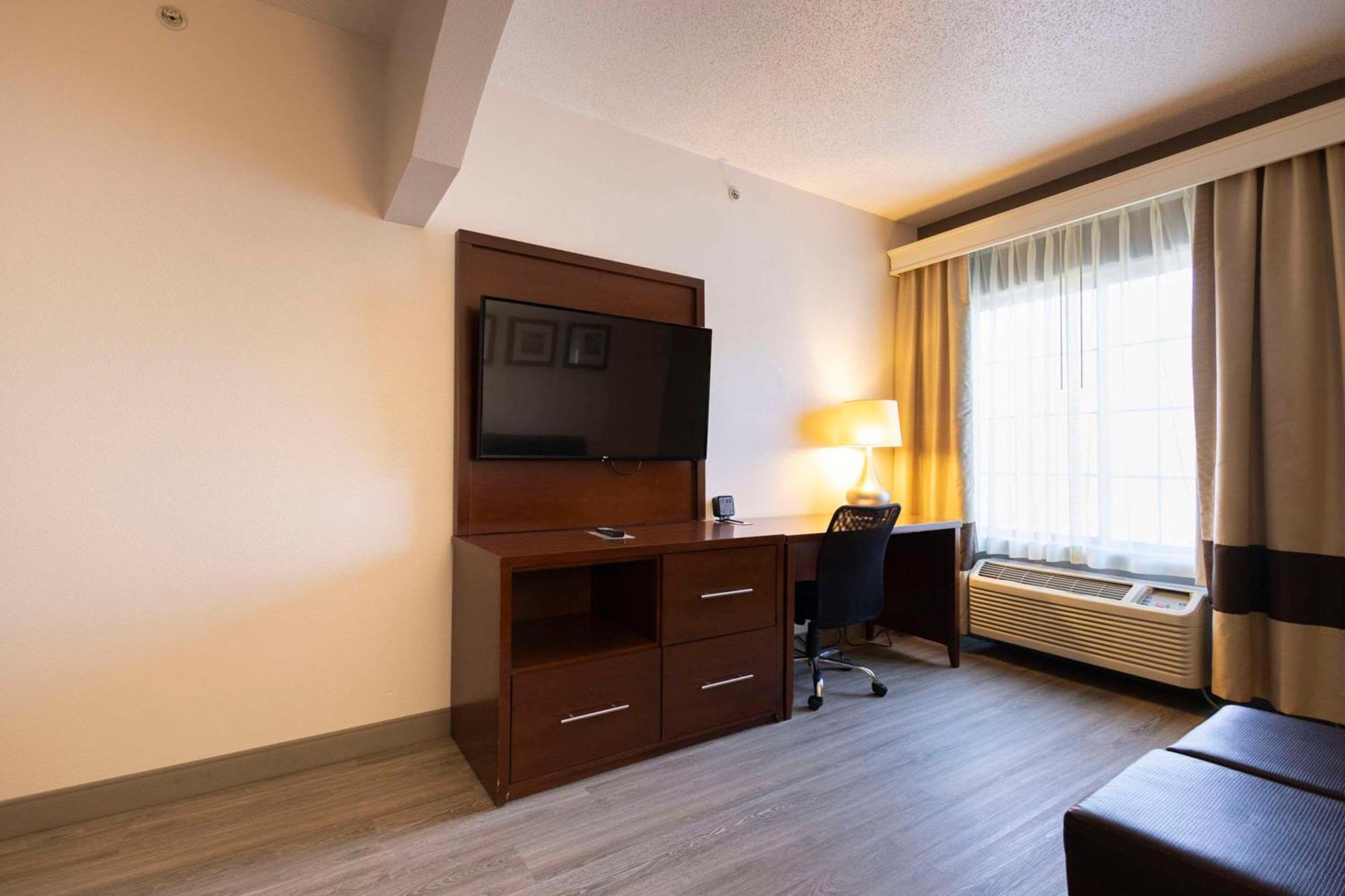 Comfort Suites Спрингфилд Экстерьер фото